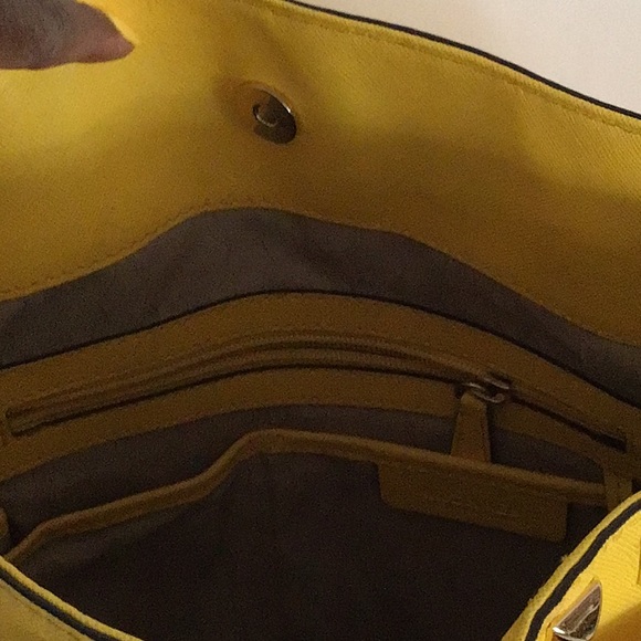 ๐ฅ๐ฅ MICHAEL KORS ๐ฅ๐ฅ.          PYRAMID HAMILTON STUD - Picture 4 of 7